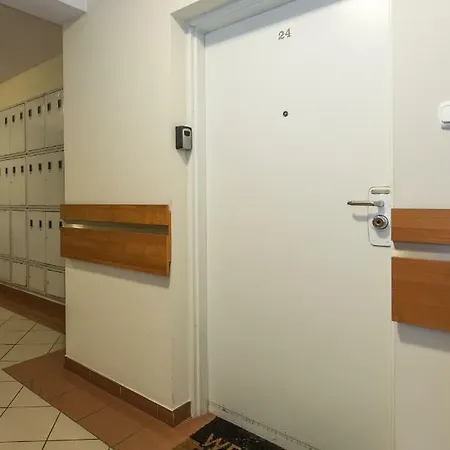 Grey - Thom - Parking Free Apartament *