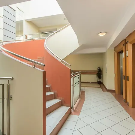 Grey - Thom - Parking Free Apartament *