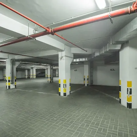 Grey - Thom - Parking Free * Poznań